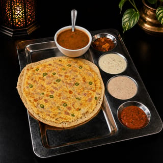 Egg Masala Uttapam